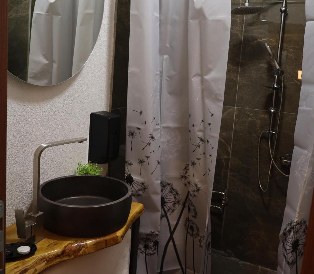 Hotel Mi Casa Skopje Zewnętrze zdjęcie